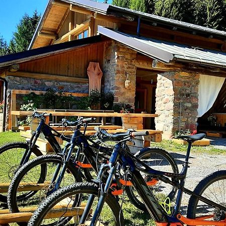 Chalet Chapeau Rar Castel Condino Eksteriør bilde
