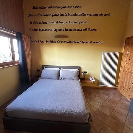 Chalet Chapeau Rar Castel Condino Eksteriør bilde
